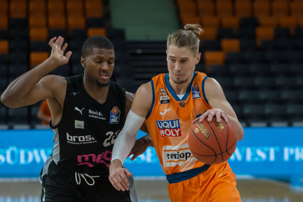 自然成为弗 自然成为弗