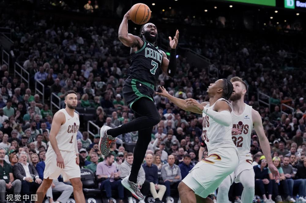 曼联在追逐 曼联在追逐